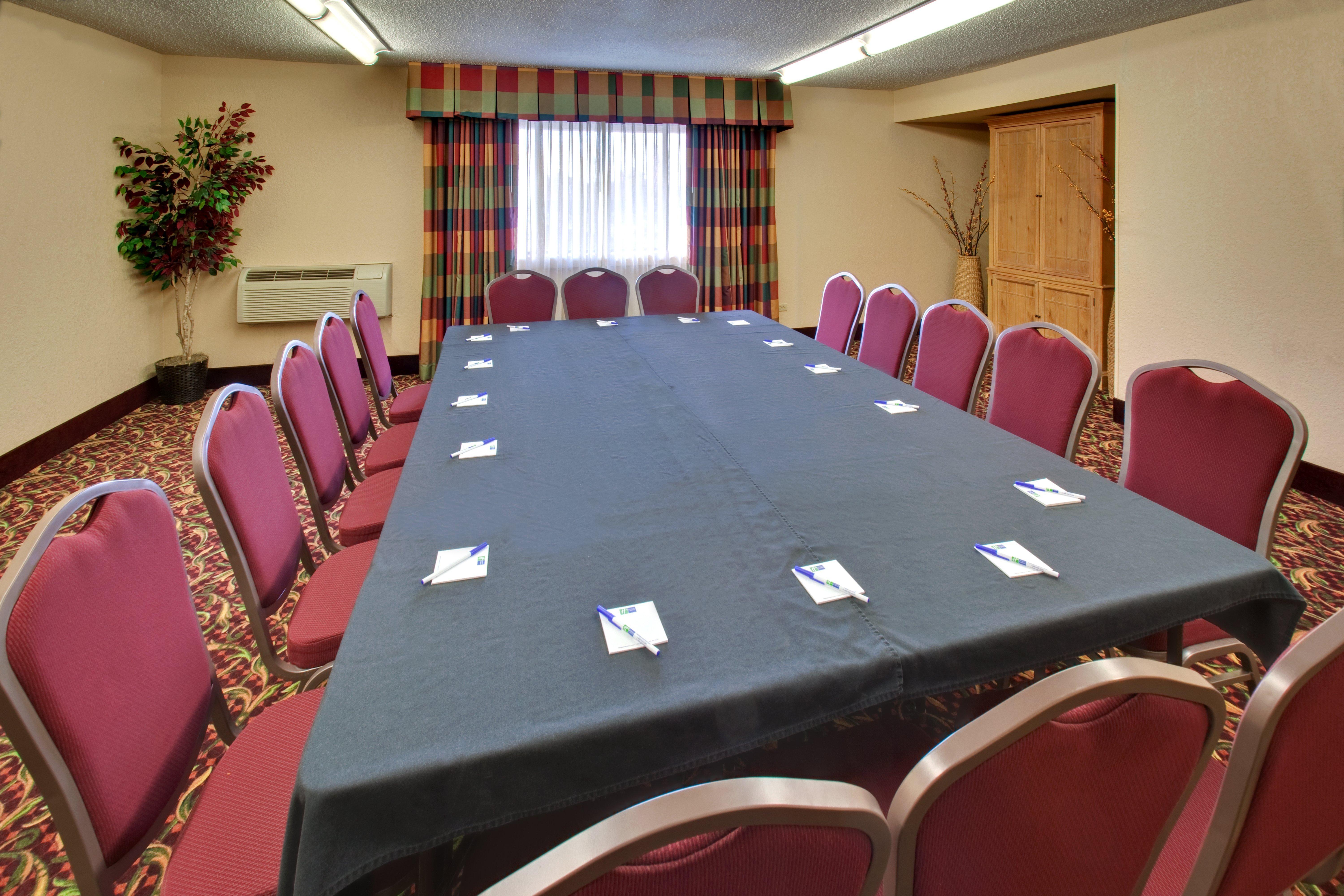 Holiday Inn Express Chicago-Downers Grove By Ihg Kemudahan gambar